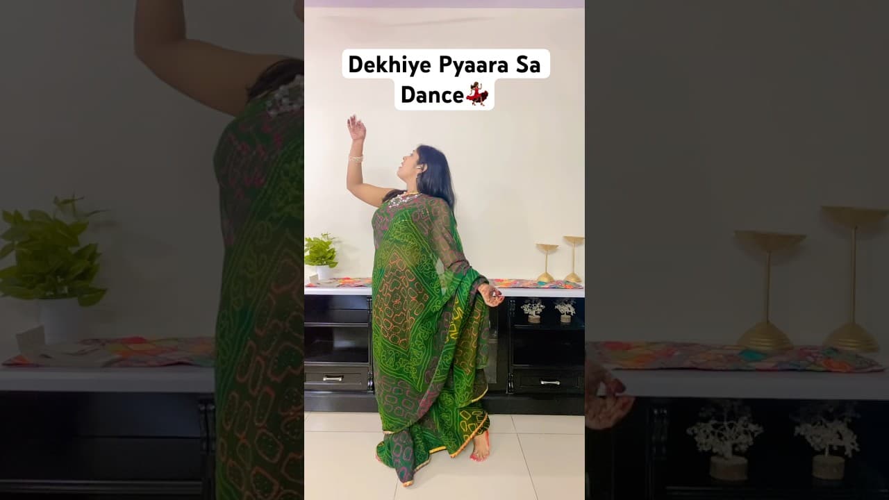 Old Is Gold😍 #subscribe #shorts #danceshorts #saree #youtubeshorts
