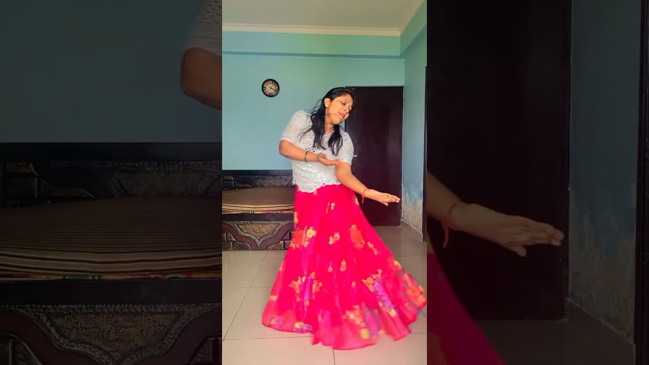 Halki Halki Si Barsaat Aa Gayi #dance #viral #shorts #ytshorts